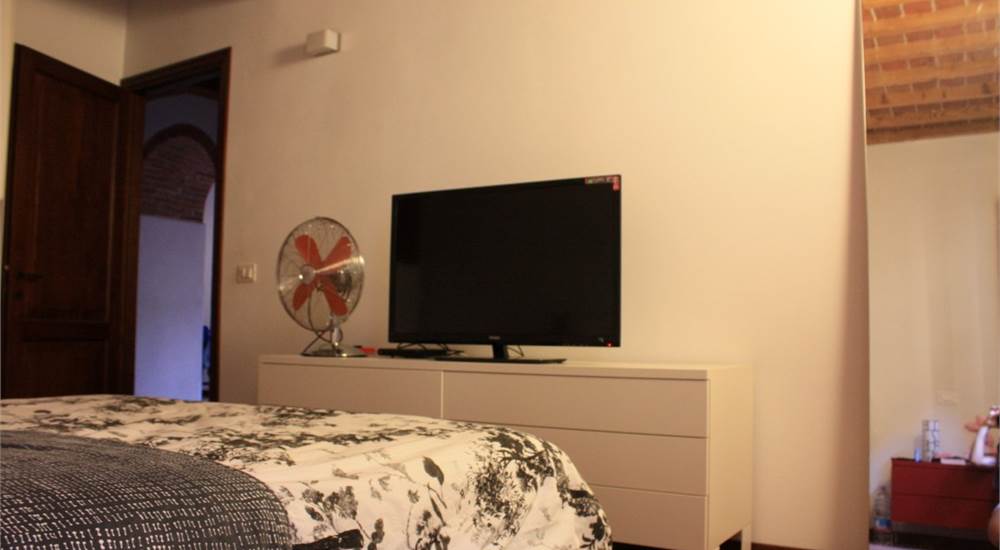 Photo 33