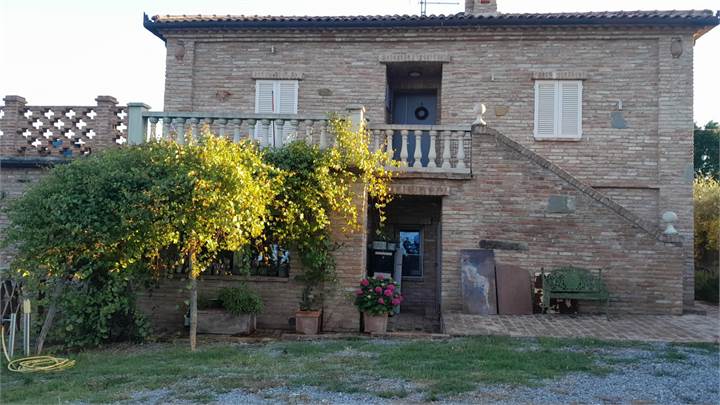 House of Character for sale in Lucignano