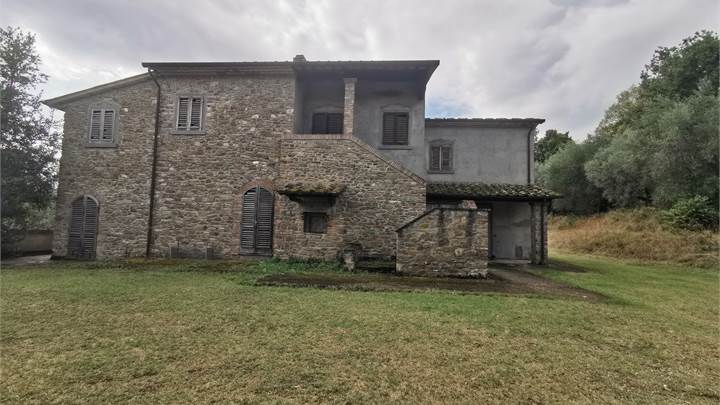 House of Character for sale in Arezzo